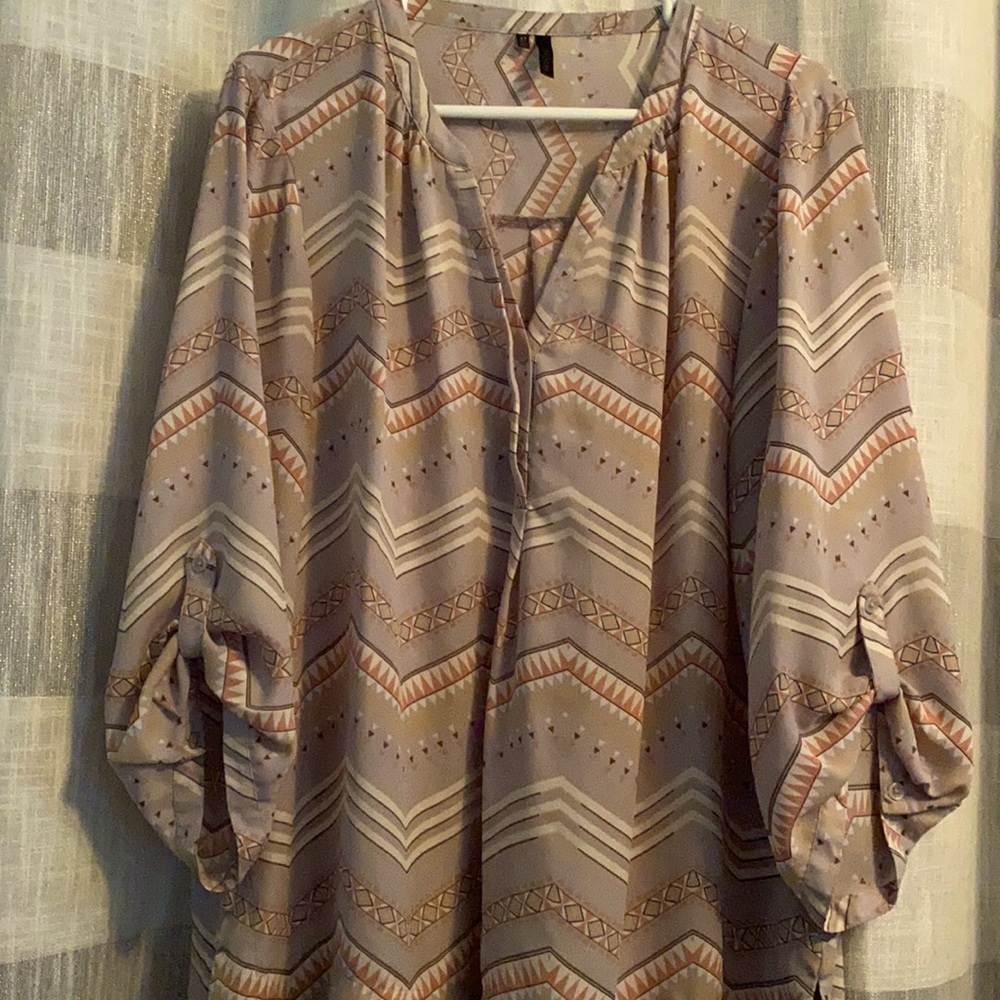 Women’s quarter sleeve blouse